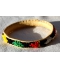 Petit bracelet africain cuir et perles Mali vert jaune rouge noir