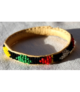 Petit bracelet africain cuir et perles Mali vert jaune rouge noir