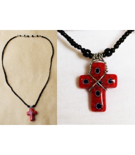 Creation originale collier croix verre de Murano
