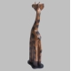 Girafe artisanale du Kenya de dos