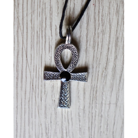Collier Croix de Ankh perle noire